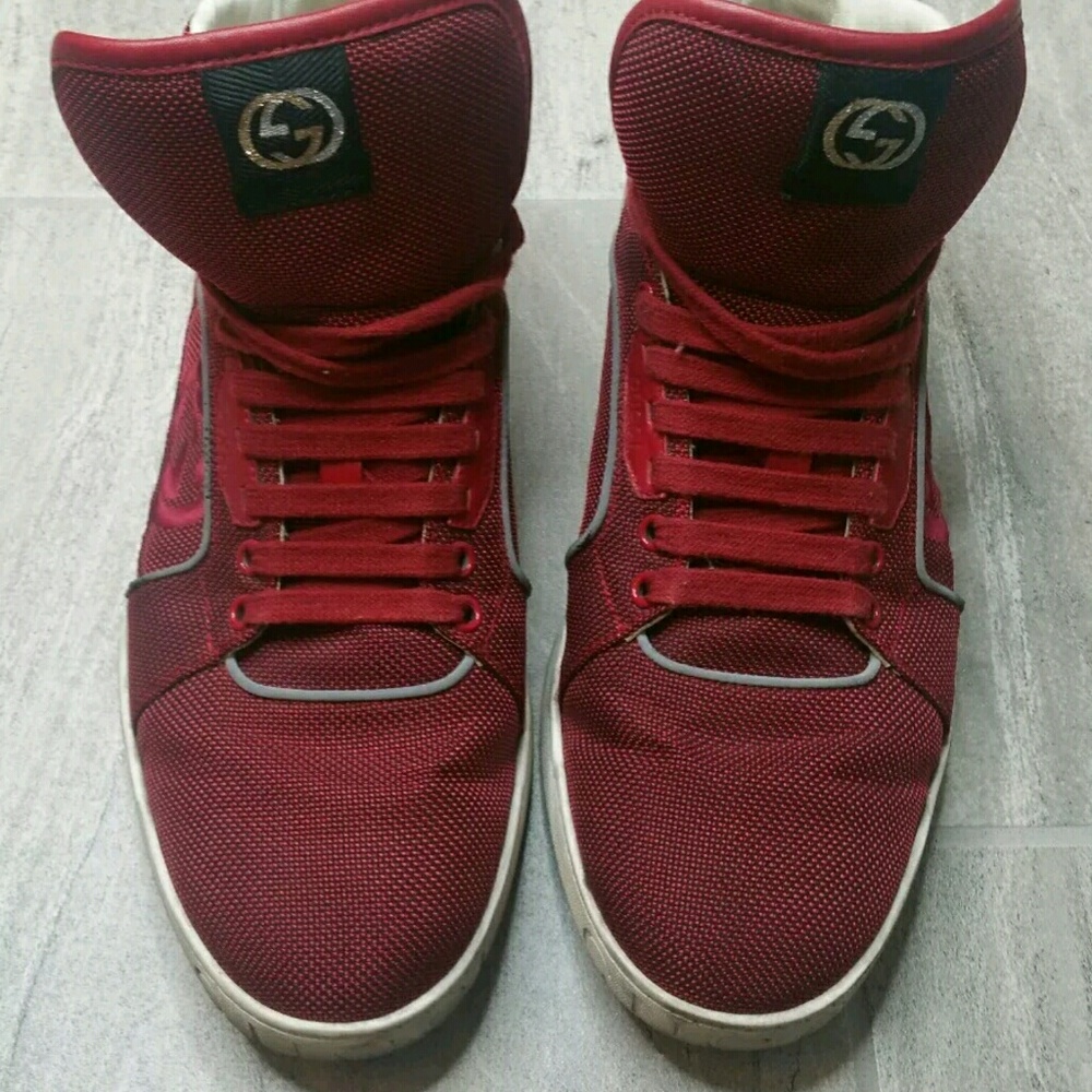 Men's Size 9.5G men's Gucci sneakers